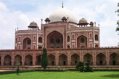 Humayun's Tomb: A Living Monument