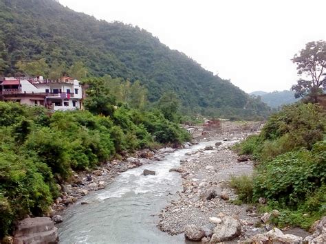 Reaching Sahastradhara from Dehradun